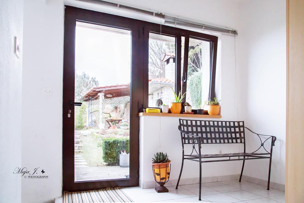 Apartment Orange Klis Bagian luar foto