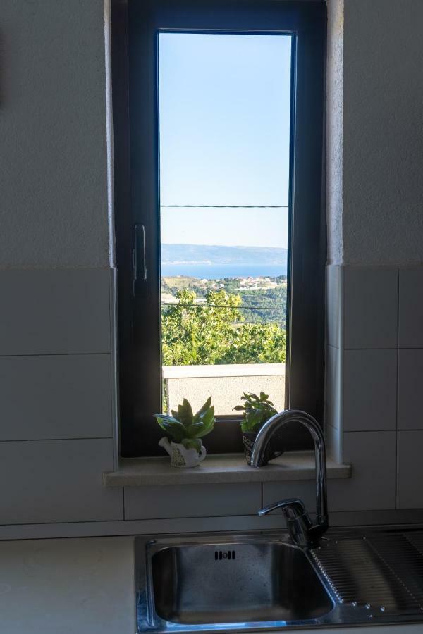 Apartment Orange Klis Bagian luar foto